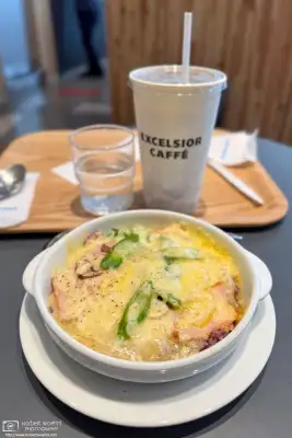 Cafe Lunch at Excelsior Caffe in Ogawamachi, Tokyo.