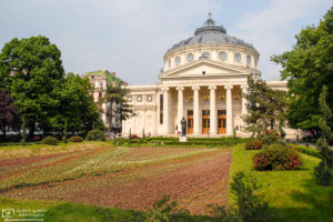 A view of the Romanian Athenaeum (Ateneul Român), a neoclassical concert hall in Bucharest, Romania.